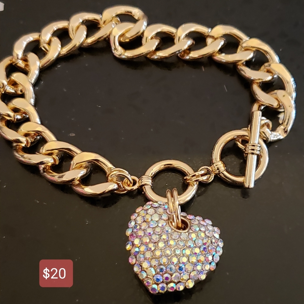 Bracelet
